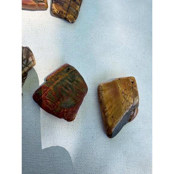 10 Pieces - Large natural Jasper Drilled Stones for Pendant - Picture 8 of 9
